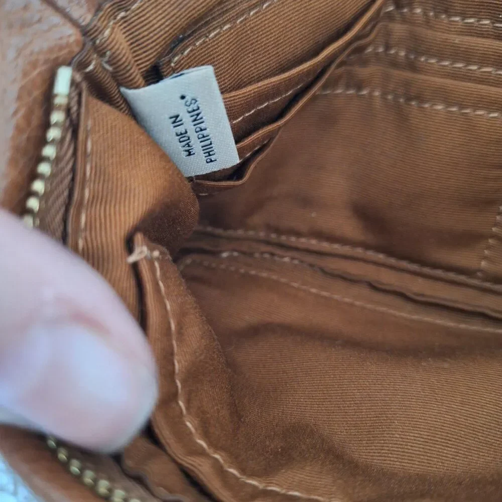 ‎Coach leather Brown wristlet
